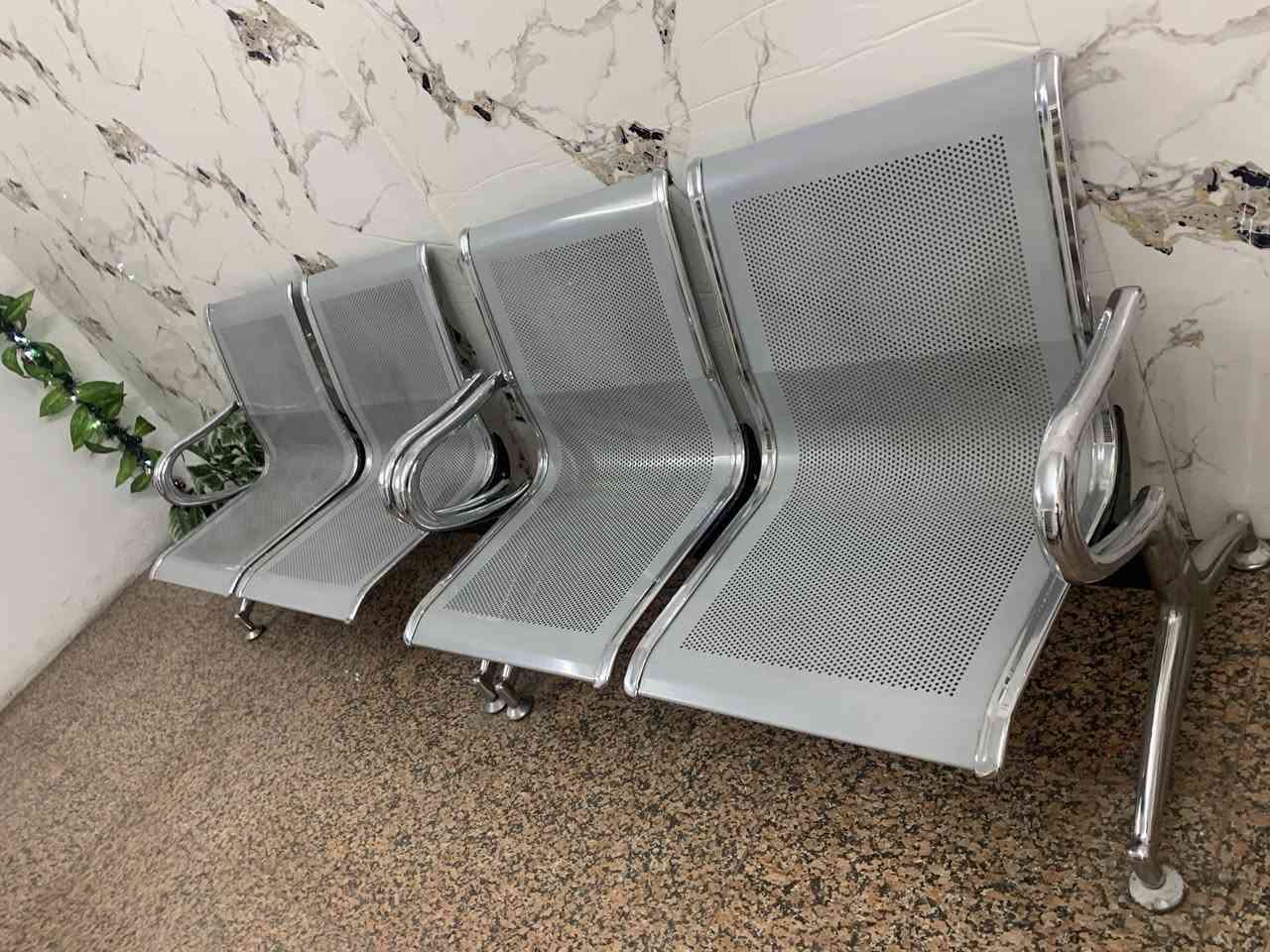 غراض مختبر للبيع
مكاني بغداد الحرية للاستفسار *********** 

بالاضافة الى كتات للاجهزة وادوات مختبرية
