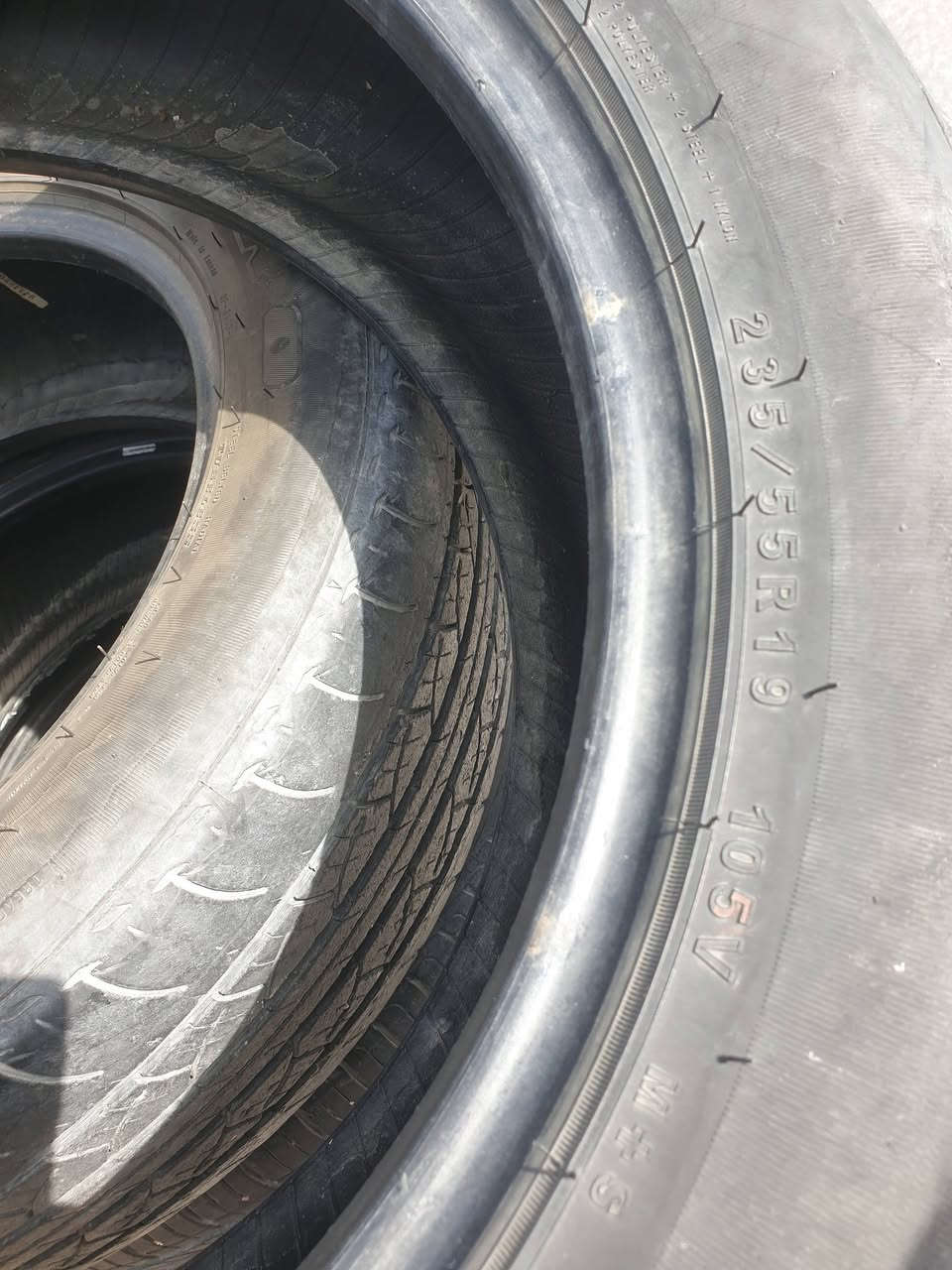 تايرات عدد 6 حجمهم موجود عندك بالصوره قيم باليرضي الله واخذهن


**إذا كنت صاحب هذا الإعلان وتريد حذفه لأي سبب، رجاءا أرسل رسالة إلى الدعم الفني**