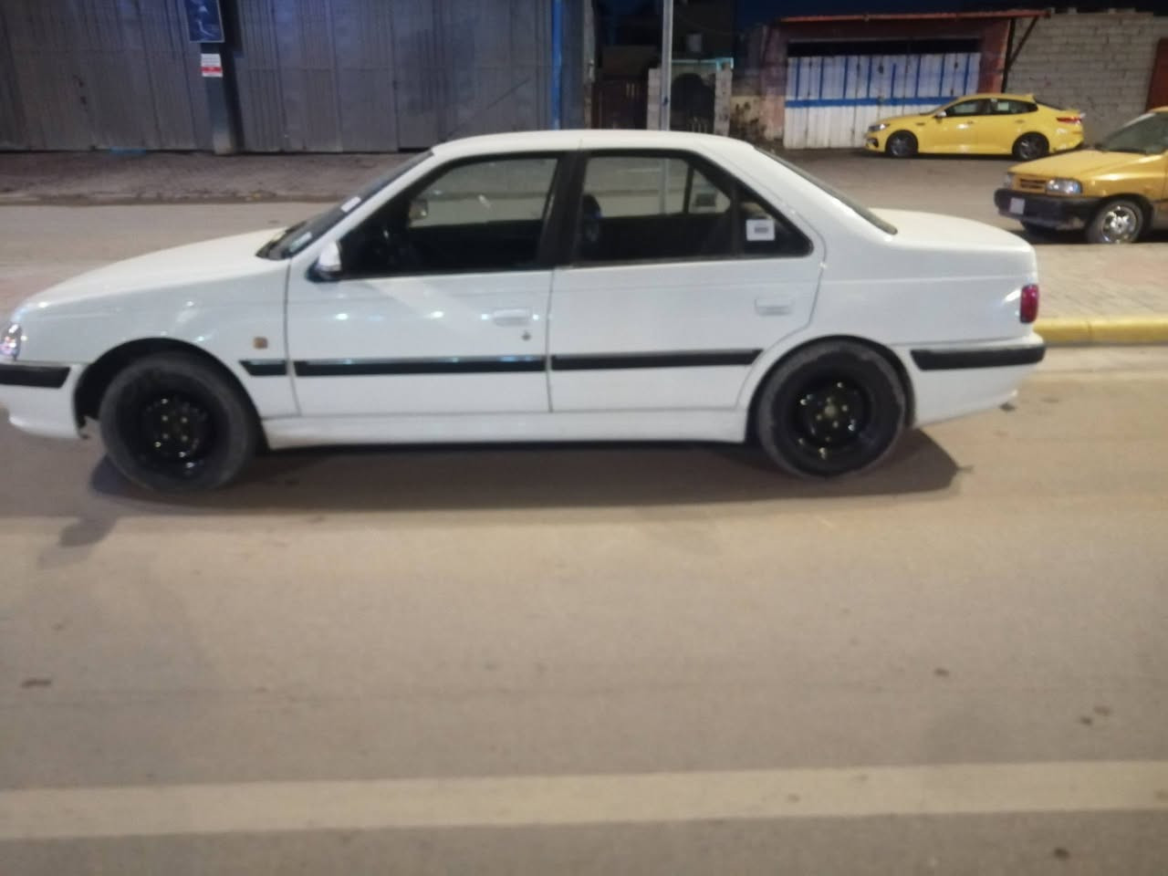 بيجو بارص 2015فقط هلالات وبنيد الباقي كله جاهز مكان كربلاء السعر 48.نت مامتواجد
***********
