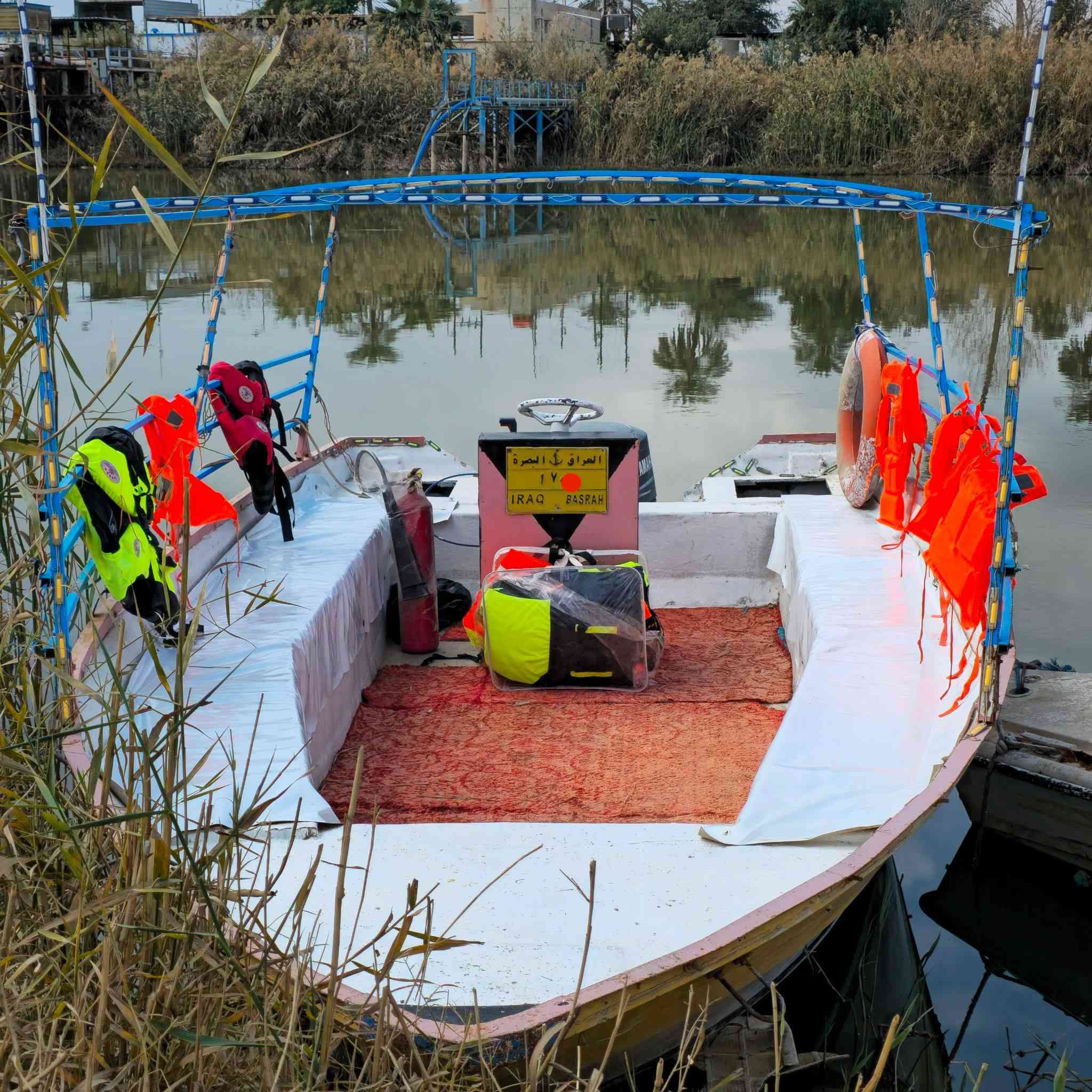 يا الله 
سلام وعليكم
مجموعت زوارق سياحيه البيع كلهن  اصوليات ومرقمات مخوالات من كل النواحي جاهزات مابيهن اي نقص محراكاتهن مكفولات نكره سلف  جاهزات الشغل البيع هنه ومراسي الشغل وكم زوراق بعد اليريد يراسلني ودزلكم تفاصيلهن وصورهن اتصل وتدالل
***********
