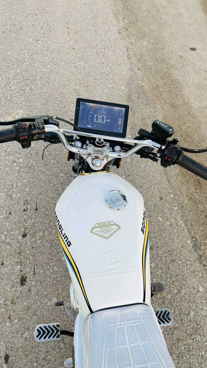 سلام عليكم دراجه للبيع ايراني مديل 2026 مكفوله كفاله عامه اوراق كامله دراجه جديده صارله شهر من منزله مكاني بغداد الحسينيه المعامل ***********
