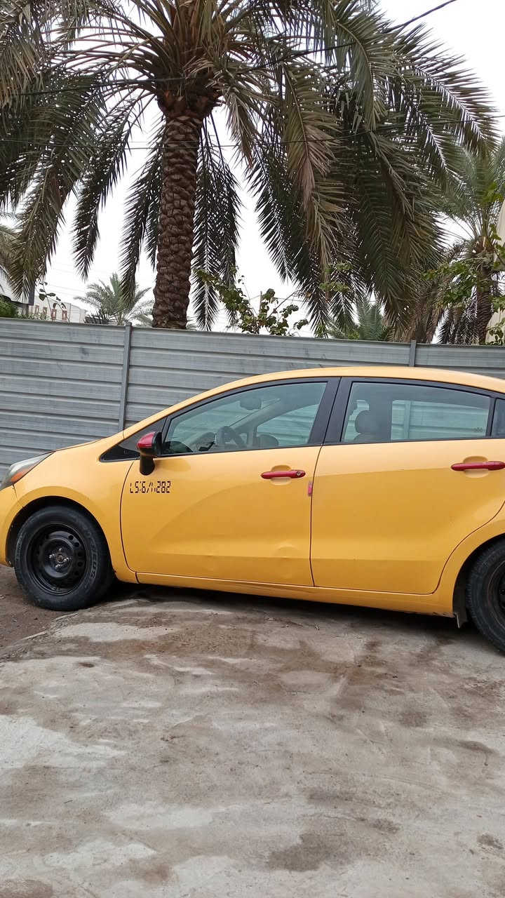 السلام عليكم
كيا ريو امريكي2014 حادث دعاميه وبنيد بدون دواخل
المكينه كايمه السعر 68 
***********
