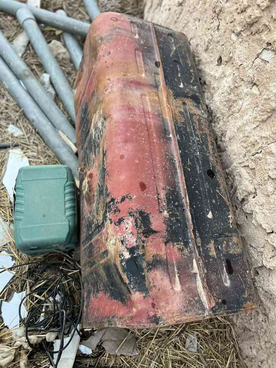 تانكي گاز 400 لتر نضيف مع القواطع
والثاني 350 مع القواطع نضيف ***********
