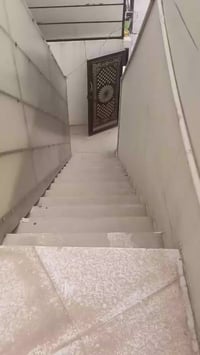 كركوك شارع المعارض • غرفتين نوم • طابق ثاني منعزل