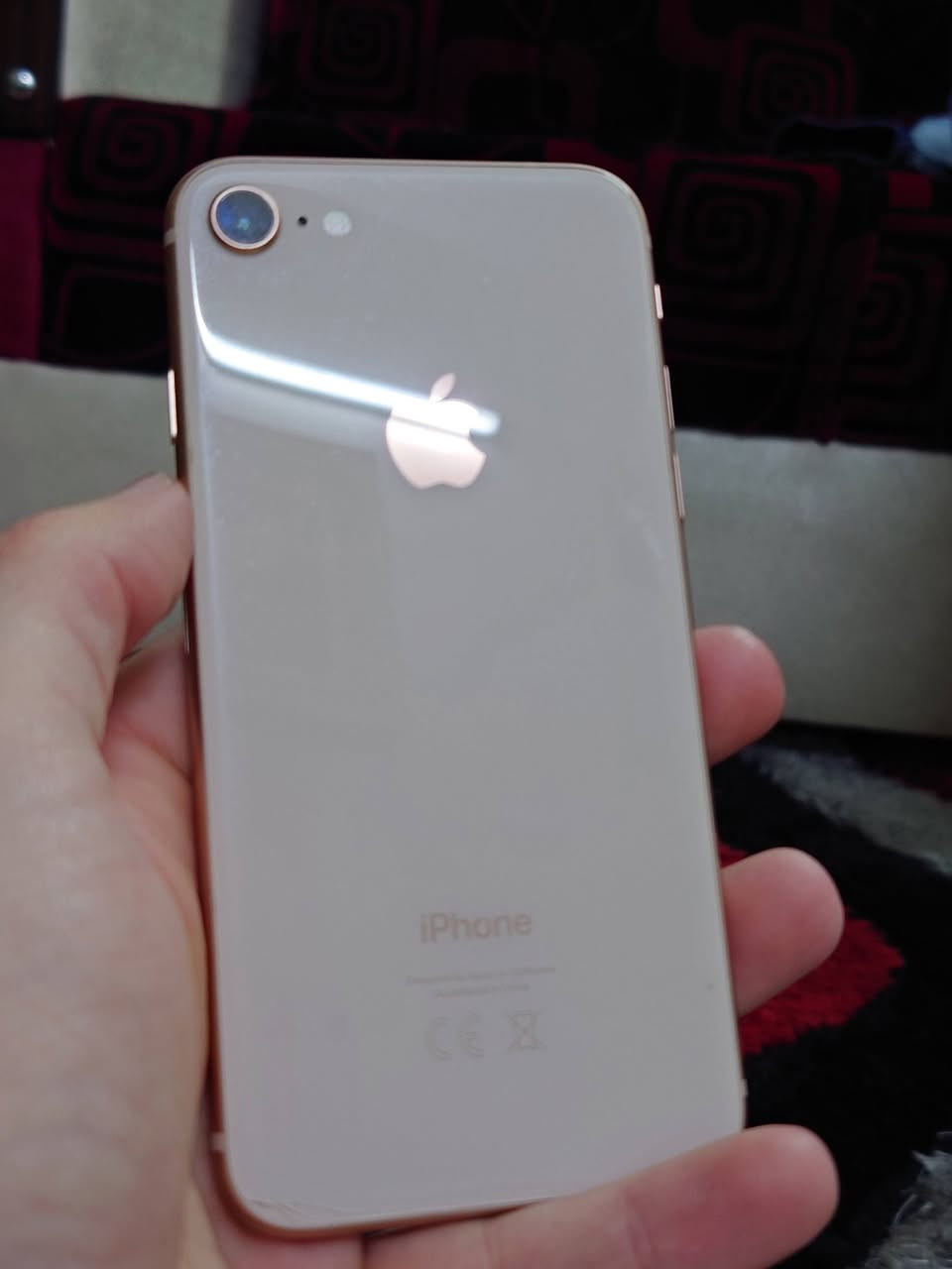 ايفون 8
ذاكرة 256 كيكا
لا مفتوح ولا مصلح 
السعر 150 الف 
***********
