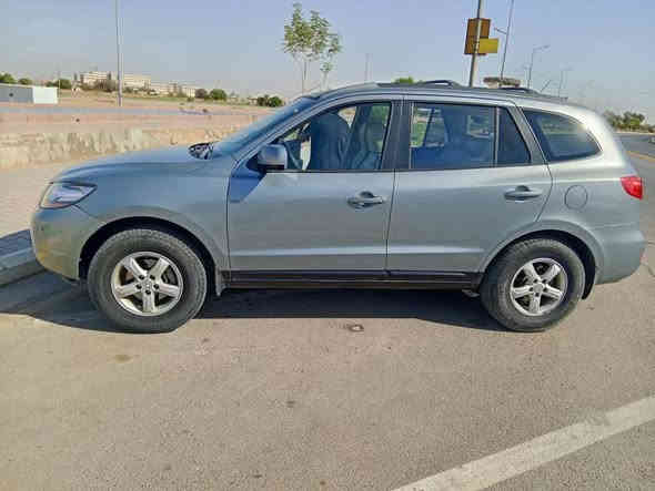 سنتافي امريكي 2007 فول غدا البصمه كامره فتحه تحكم جهتين تدفئه بالكشنات بسمي ضررها جاملغ بدون داخل لغد شواصي تكم مكفولات مصبوغة حزام اثر جراد سياره حلوه ونضيفه محرك سته سرندر جديد كير محرك مكفولات رقم واسط باتري جديد تخم تاير السعر 110 وبيها مجال للطيبين ***********
