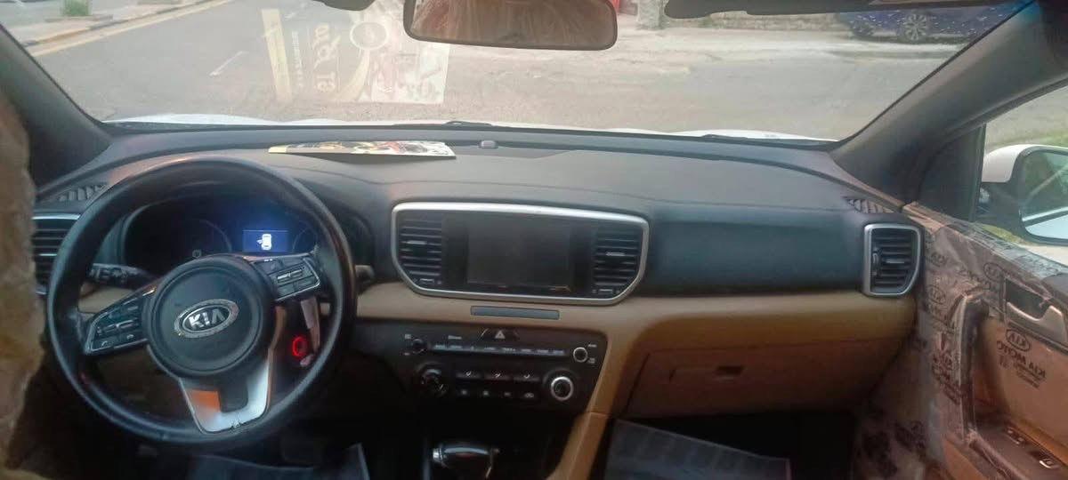 كيا سبورتج موديل2020 رقم بغداد محرك 2000 دوش ماشية 60 حادثها 3 قطع بدون ضرر بدون دواخل بدون ايرباك تبريد قطعتين حساسات امامي وخلفي شاشة مع كامرة مري شفط سعرها163 بيها مجال بسيط بغداد, العراق


**إذا كنت صاحب هذا الإعلان وتريد حذفه لأي سبب، رجاءا أرسل رسالة إلى الدعم الفني**