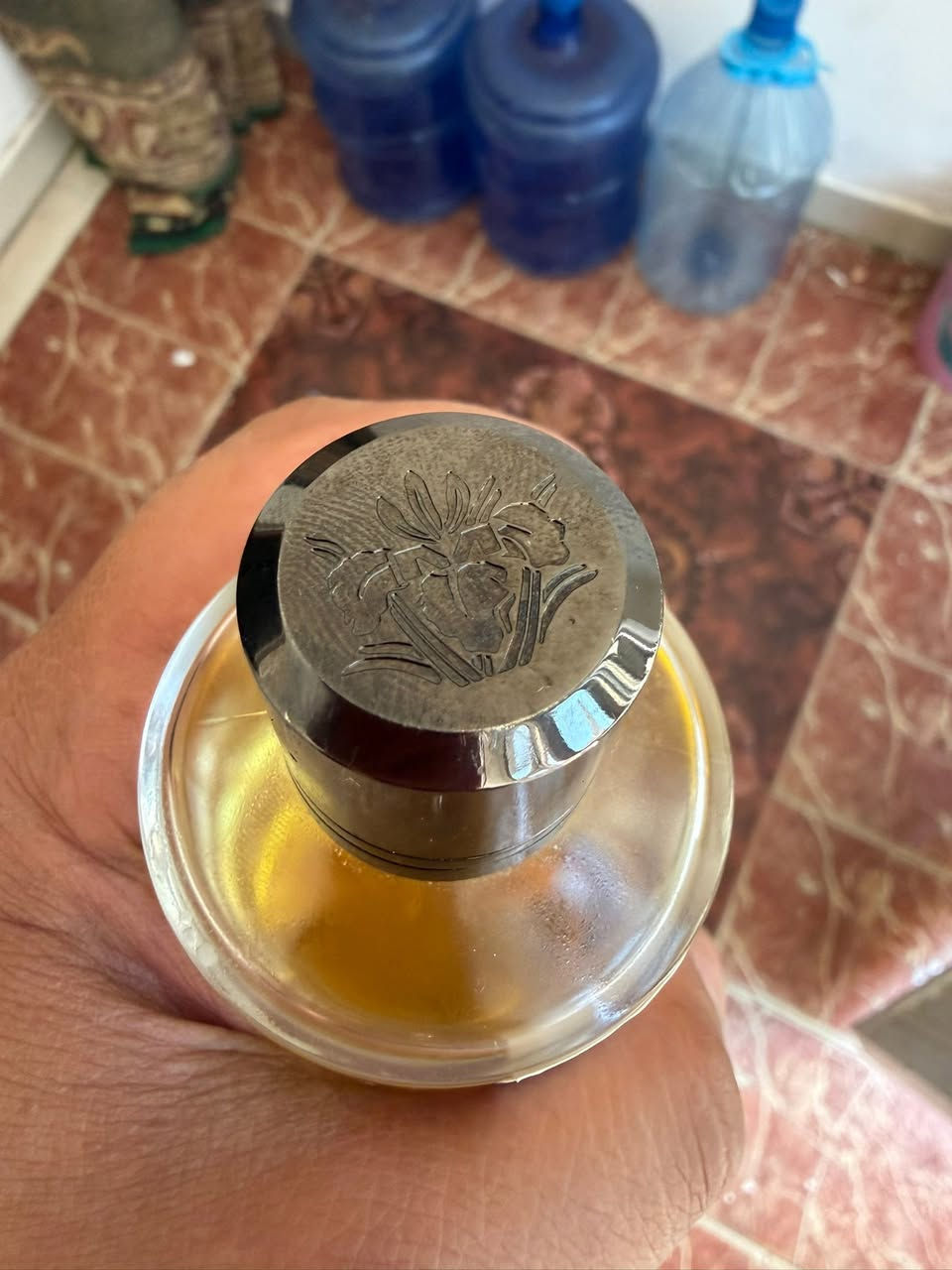 عطر مانسيرا اصلي ١٠٠٪؜ وكالة شهيره مستعمل قليل خاص أو اتصال ***********

