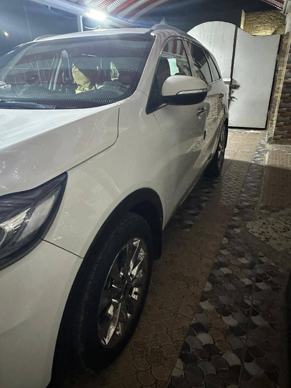 سورنتو موديل 20 خليجي محرك 6سرندر ماشه 80 كفاله 7راكب رقم واسط بسمي مال جناي وبيه هواي موصفات ***********
