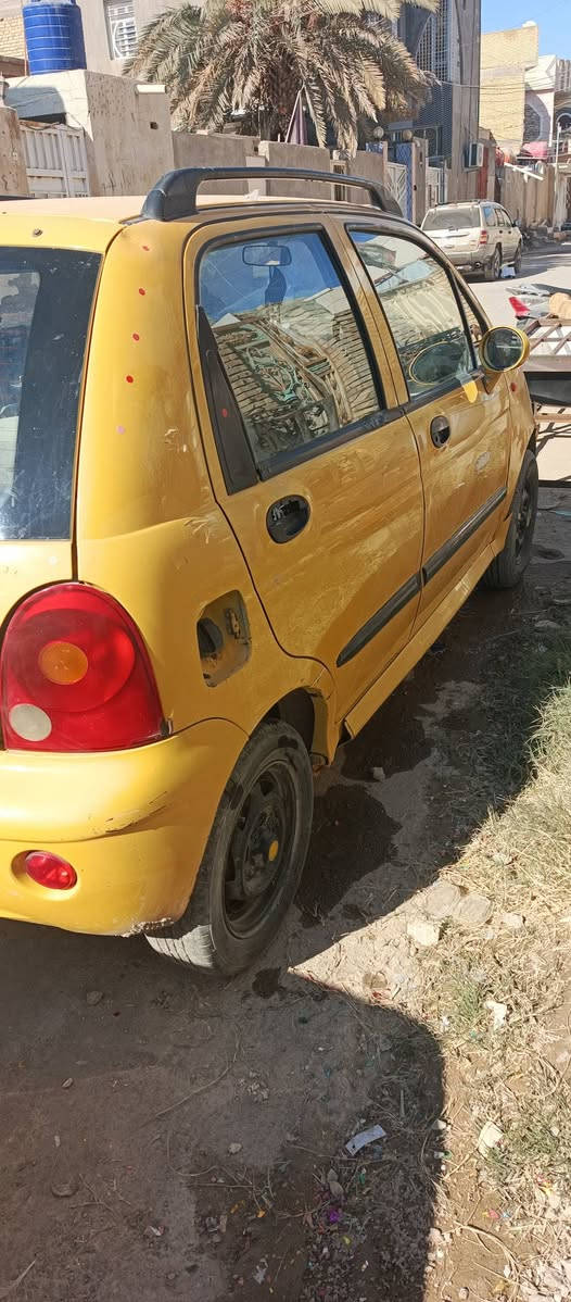 سيارة كيو كيو اوتوماتيك 3سلندر اجرة رقم بغداد سنوية ماساقطه ومصفره هيئة وغرامات سيارة بحالة جيده موديل 2010 السعر 17.  اتصال ع الرقم ***********
