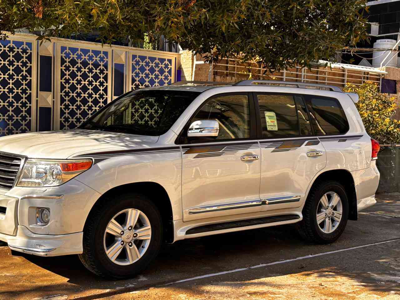 لاندكروز موديل2012 بريم اصل
كفاله عامه من الدعاميه للدعاميه 
محرك 6 سلندر شرط الفحص
ماشيه 144 رقم بغداد دولي
جاهزه محرك كير حدايه تخم تاير 
سياره جديده بمعنى الكلمه 
عنوان بابل تلفون*********** سعر 385
