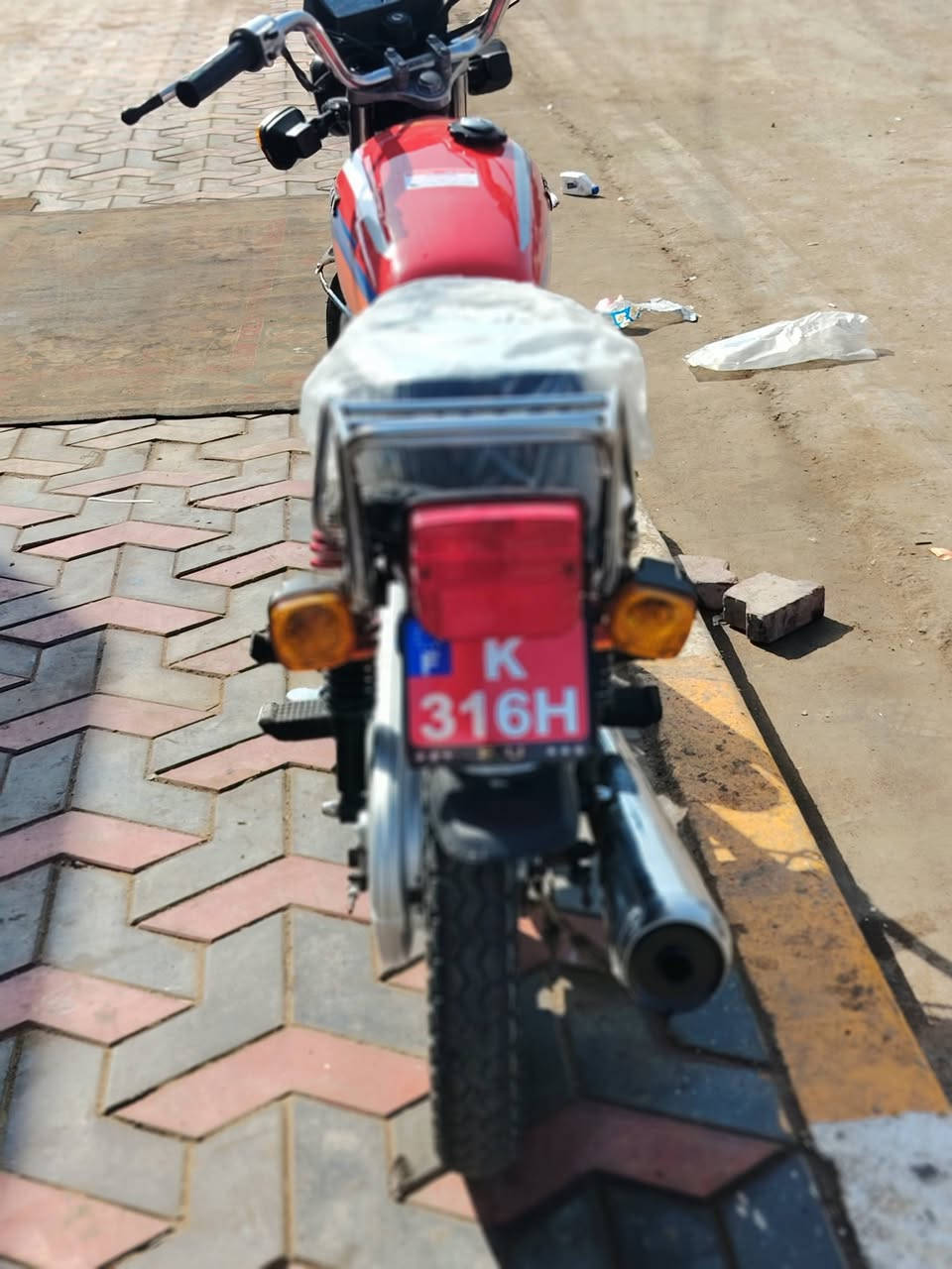 سلام عليكم شباب دراجه للبيع أوراق مديل 2010 العنوان ميسان السعر 850 وبيه مجال قليل


**إذا كنت صاحب هذا الإعلان وتريد حذفه لأي سبب، رجاءا أرسل رسالة إلى الدعم الفني**