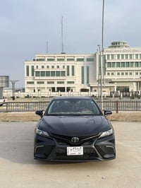 كامري SE • ٢٠٢٢ • رقم بغداد