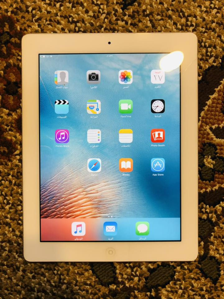 سلام عليكم ايباد للبيع بس فطر صغير بل شاشه ما ماثر مبين بل صوره 
 كيبل شاحنه ويا فقط
سعر 100 وبي مجال 
رقم ***********
