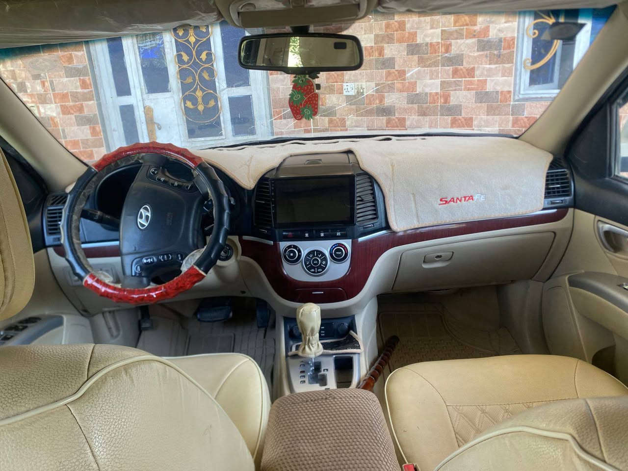 للبيع. . . . . 
هونداي سنتافي ٧راكب خليجي 
موديل2009

رقم بغداد نكليزي 

محرك 6 سلندر 2700

السعر 125بيها مجال 

للاستفسار الاتصال على الرقم ***********واتساب
