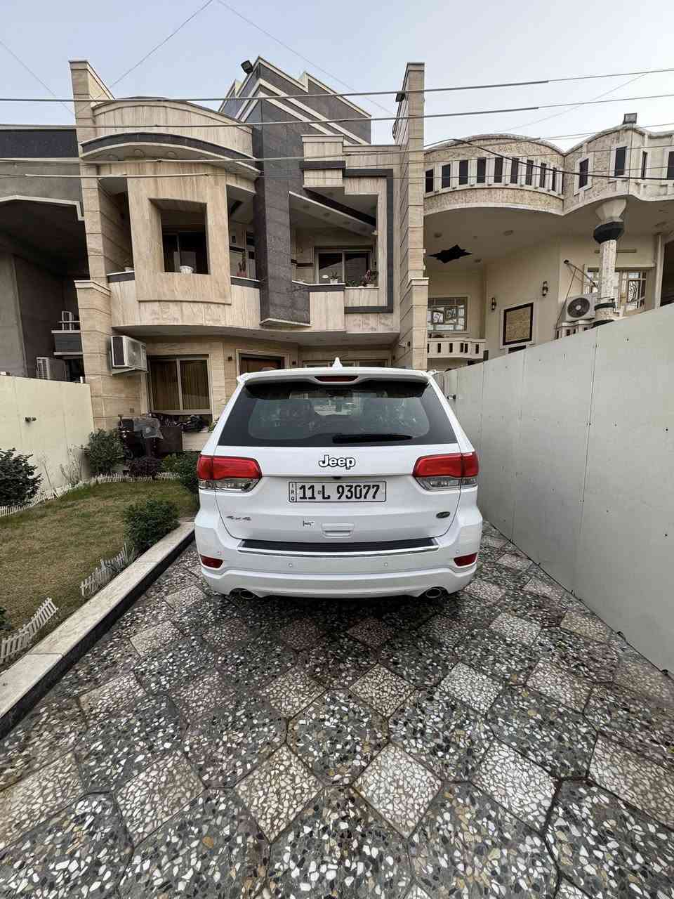 السلام عليكم
جيب كراند شيروكي فئه الاوفر لاند (OVERLAND)   موديل 2021

اعلا مواصفات خليجية وكاله هارلم ماشيه 70 ميل  

المواصفات فول 1/1 مع

 رادارات جانبية وخلفي ونظام المنطقة العمياء 

ثلاثة 3 شاشات مع دي فيدي قرص عرض فديو 

جكات امامية وخلفية

تدفئة وتبريد الكشنات 

وداخل جلد مشمشي او قرميدي المرغوب بصمة وتشغيل عن بعد 

وبانوراما وحساسات 

وبقية المواصفات المعروفة

السيارة خاصعة للفحص والسونار من قبل مركز بدي كار   يعني بيها تقرير شامل من ناحيه الصبغ والبارد والتبديل والكيلو متر والعقول والگير والمحرك وباقي التفاصيل 

ضمانها من هي وزيرو كل خدماتها بوكالة هارلم للاستفسار الاتصال

***********
