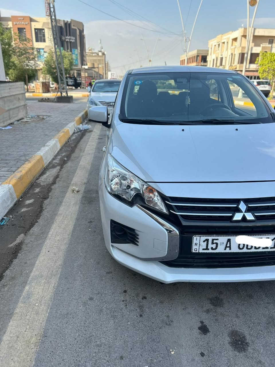 السلام عليكم 
للبيع ميسبوشي ميراج 2023 ياباني اصلي محرك 1200 
السيارة بحالة الوكالة كير محرك تبريد ماشية31km
رقم انبار دولي تحويل مباشر  السيارة بيها قطعتين اثر شخط

مكان السيارة الانبار الرمادي 

السعر 100ورقة شراي اتصل مو شراي لتعبني 

***********
