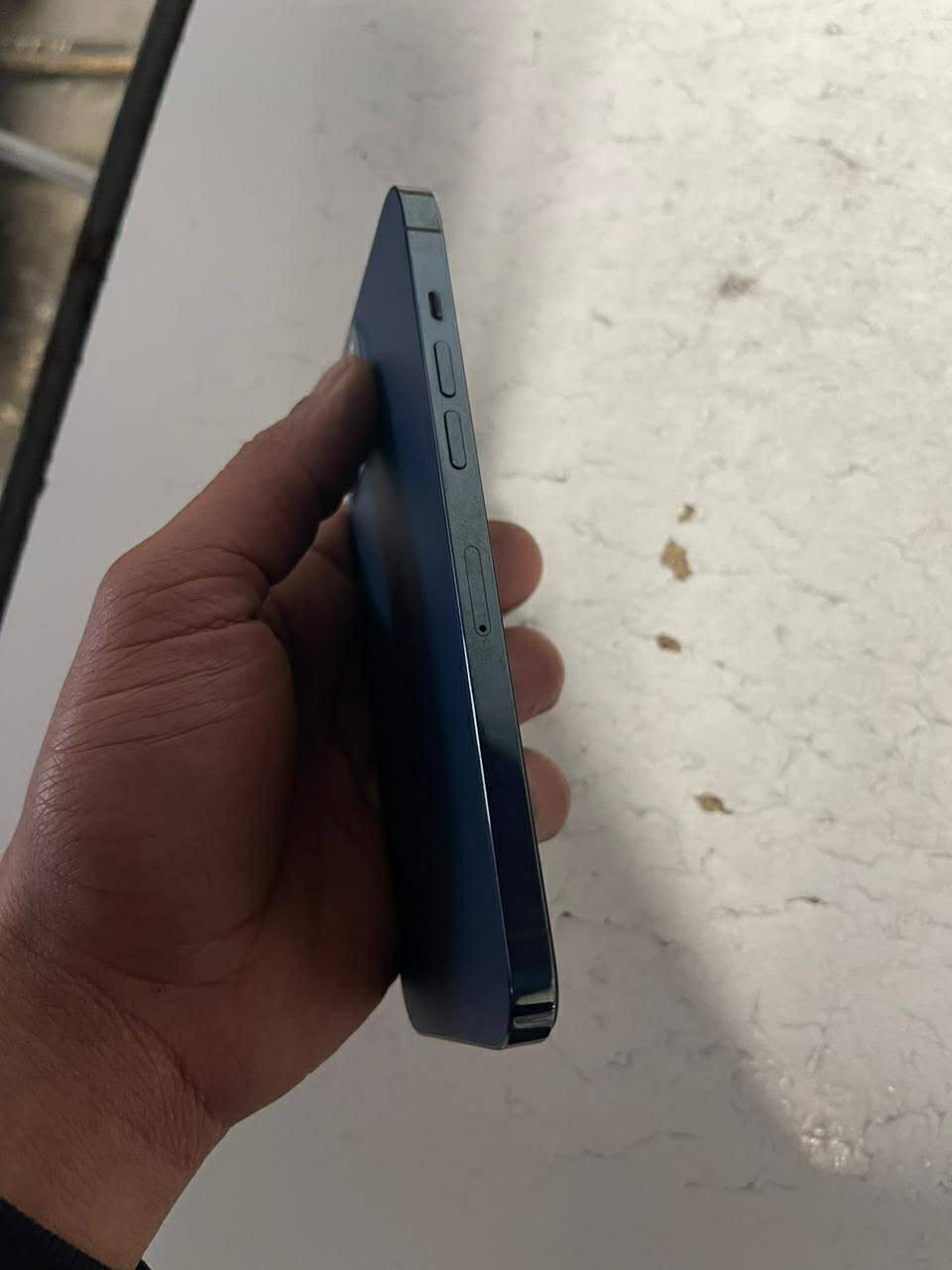 سلام عليكم
ايفون 12 برو ماكس ذاكره 256 للبيع
جهازه كلش نضيف وياه كارتونه مالته وشاحنه
سعر 400
رقم ***********
