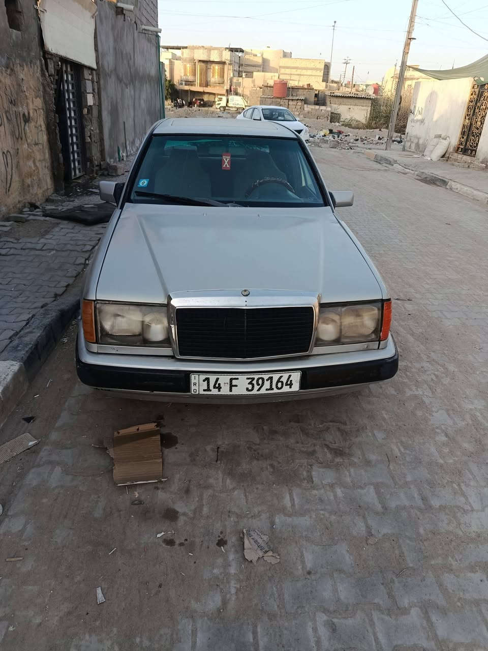 مارسيدس دب مديل 1988 مشروع وطني رقم جديد بصره 
مكينه اثنين ونص السعر 35 بيها مجال مكاني بصره مركز مدينه 
رقم الهاتف ***********
