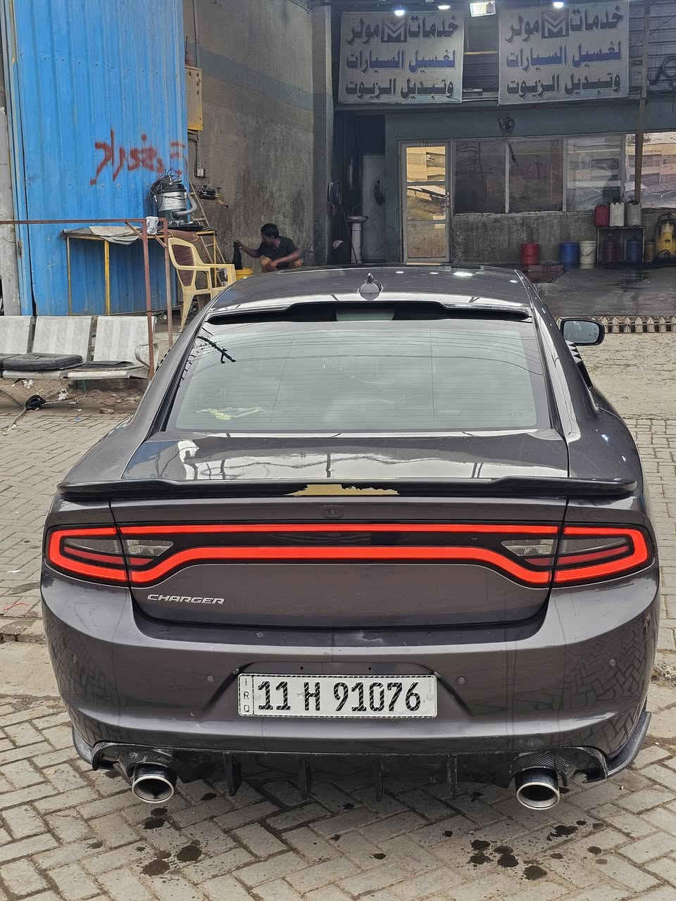 السلام عليكم للبيع جارجر مديل 2018 رقم بغداد الدولي السنوية لل 2030 فول GT السيارة فور ويل ماشية 120 K اللون فيلي السيارة داخلة بيها بارد الجهة عكس السايق وبالعراق  بيها حادث بسيط ونصبغة جهة السايق وربع من البنيد  وحاليا جهة السايق جاردة يرادلهة اعادة صبغ كل التفاصيل ذاكرها الك ا مع السونار السعر 170 مكان السيارة بغداد الدورة ***********
