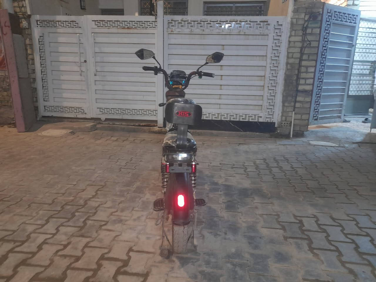 درجة للبيع مديل ٢٠٢٤ للبيع استخدام قليل بطاريات ملف عقل جديد تفحصها قبل ما تأخذها السعر ٣٥٠ المكان الدوره لتواصل ***********
