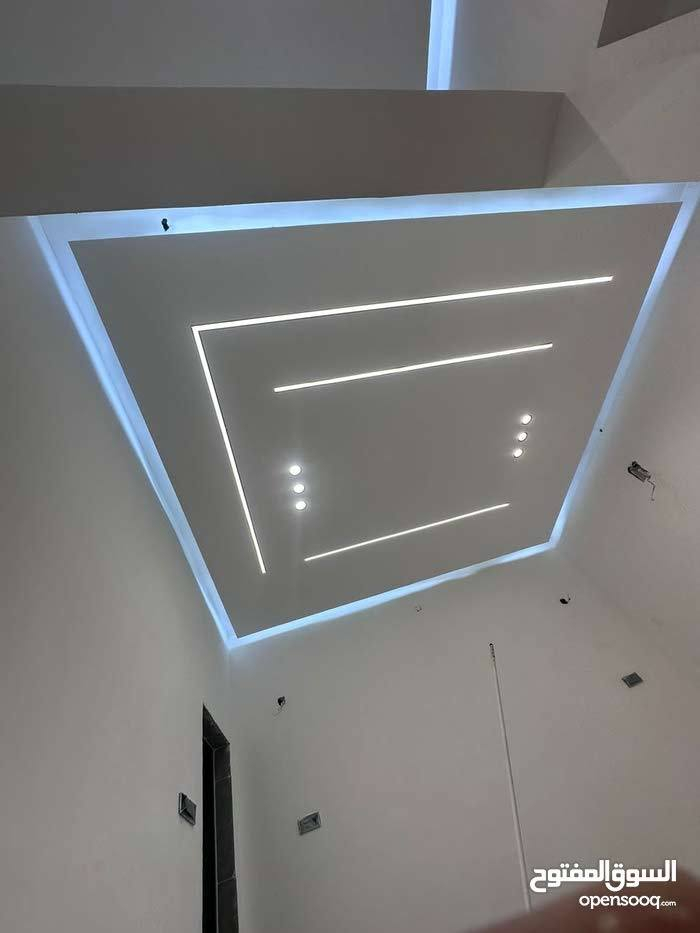 خلفه ديكور معجون وصبغ وترميم لبيوت بسعار مناسبه بصره ***********
