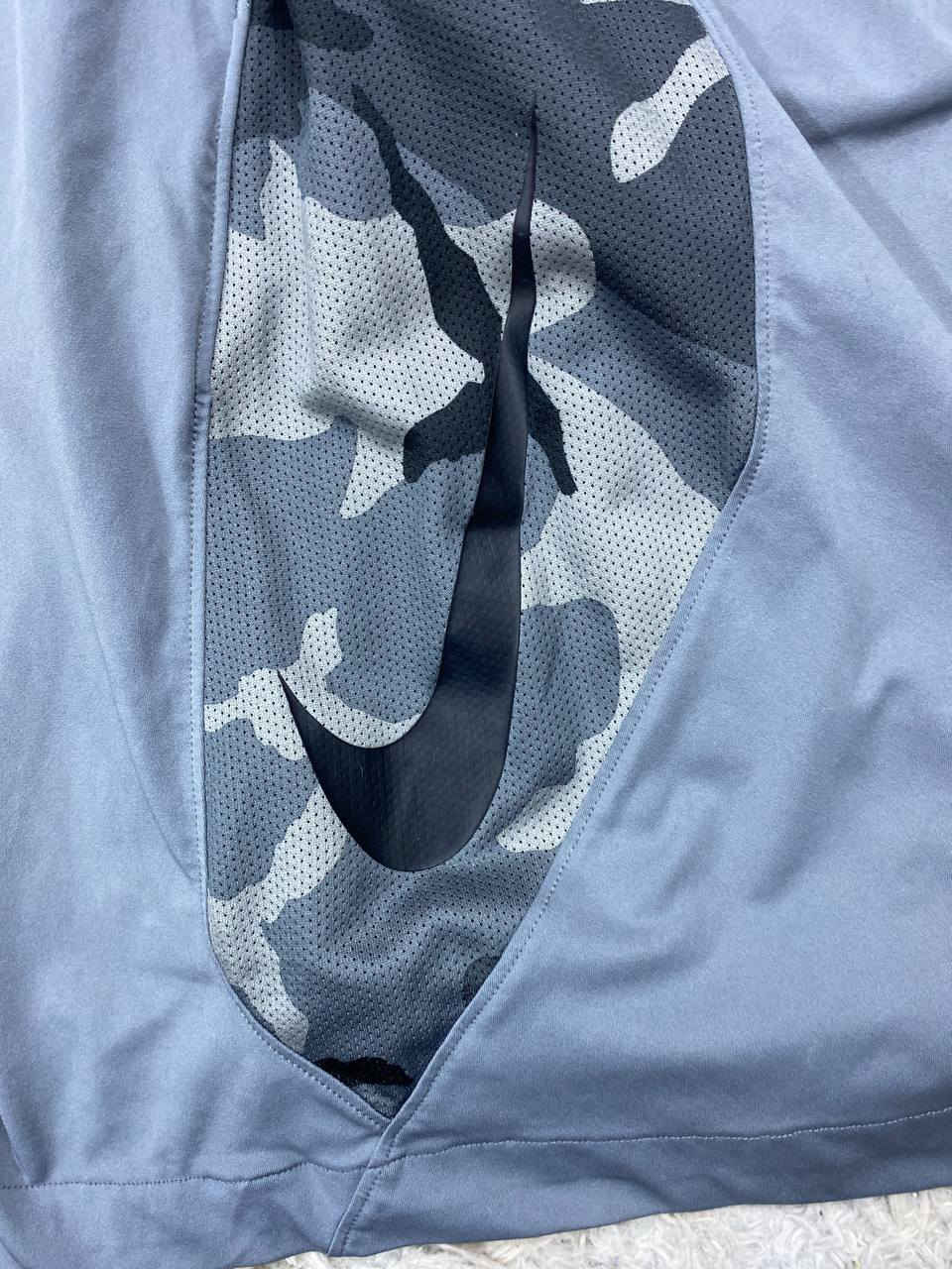 نايك 
قياس إكس لارج 
سعر 8 الف 
توصيل لجميع المحافظات 3 الف


**إذا كنت صاحب هذا الإعلان وتريد حذفه لأي سبب، رجاءا أرسل رسالة إلى الدعم الفني**