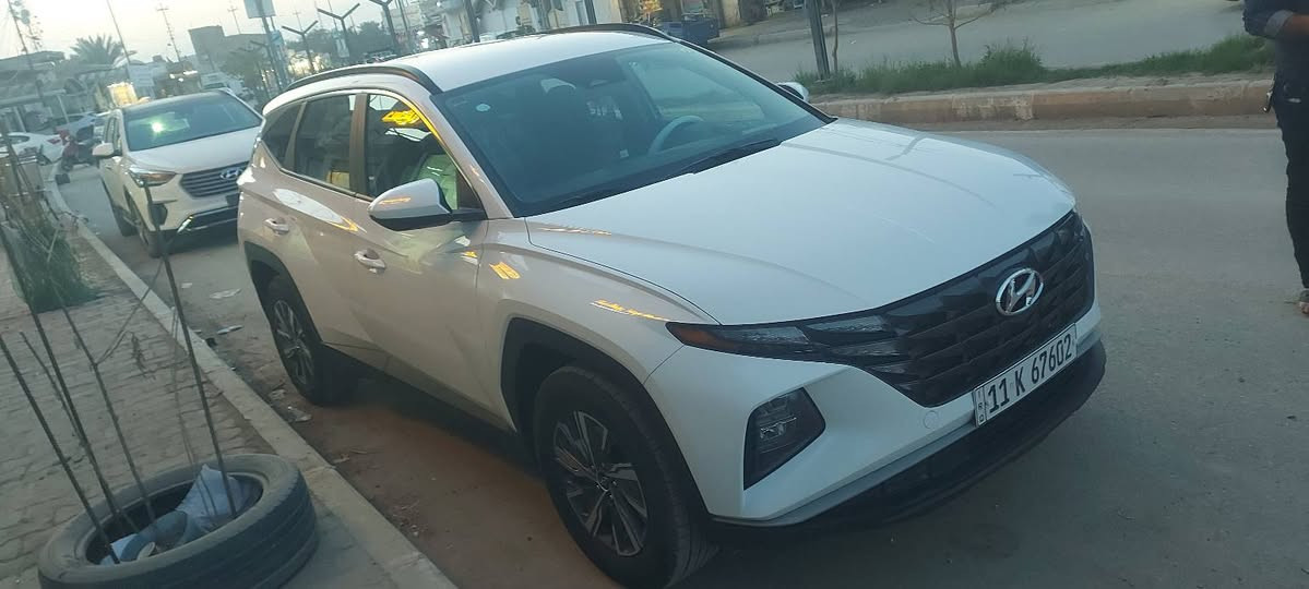 هونداي توسان موديل ٢٠٢٤ هايبرد رقم بغداد بسمي وارد امريكي  بدون حادث تقرير تعمل وتسير بمريكا مكفوله من ضربه وصبغ وبارد سياره جديده السعر ٢١٥ وبيه مجال مكان سياره ديوانيه عفك ***********
