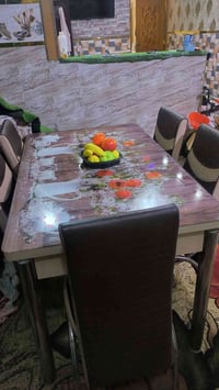 ميز طعام • نجف