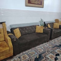 تخم 10مقاعد نضيفات ماتعبانات السعر 300وبيهن مجال الاستفسار 07816712289