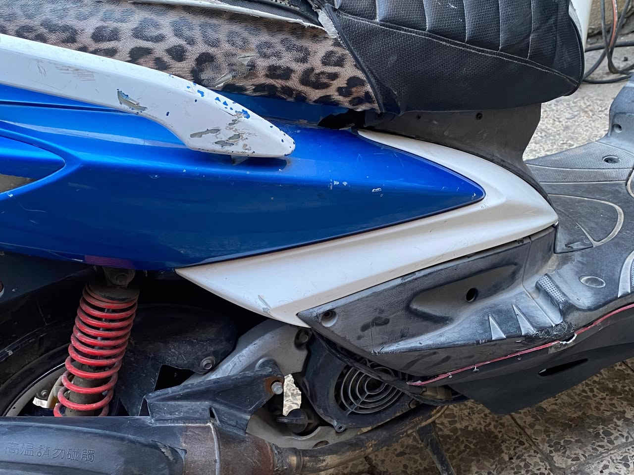 السلام عليكم سكنس فحل شغاله محرك نضيف كلش شغاله هندر بس عوزها باتري صالنصه رياضي رايده 500بيهامجال قليل مكاني بغداد الاعلام***********
