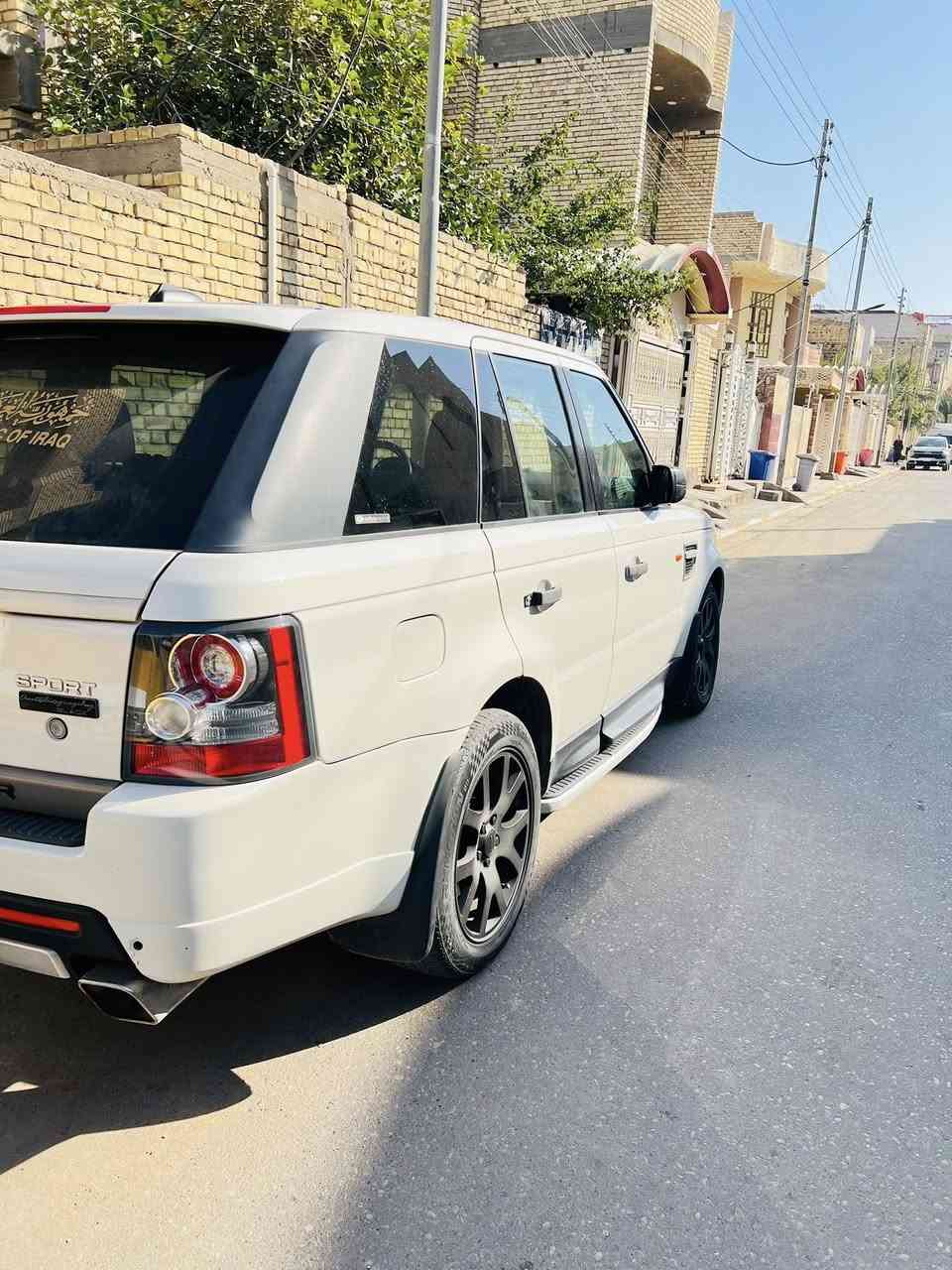 سلام عليكم للبيع رانج روفر مديل 2008 محدث 2013
السياره فئه سبورت وفول مواصفات وغنيه عن التعرف فتحه كشنات جلد تدفئه تبريد تحكمات شاشه جكات وكلشي شغال بيها وكامله مكمله من كل النواحي رقمها بغداد مشروع وطني مداور ثاني يوم سنويه ل2027 مكانها ميسان القطاع 
سعرها 130 وبيها مجال
سونارها مرفق مع الصور
***********
