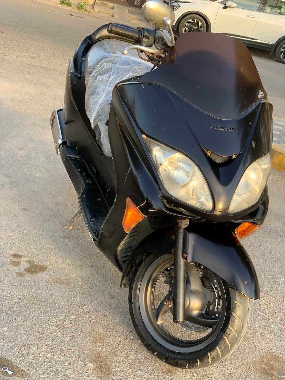 فورزه للبيع او مراوس حسب القناعه دراجه نضيفه نكره سلف بأي وقت يعجبك كلشي شغال بيها شلعه معدل خير من الله مكينه مكفوله كفاله عامه من كلشي الكفرات نضافتها كدامك مكاني بغداد الاعضميه رقمي ***********
