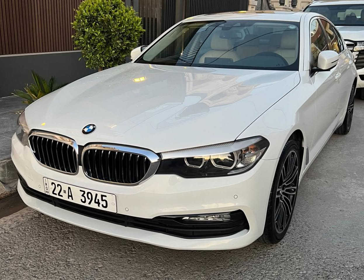 للبيع 2017 وارد الماني محرك 2000 تون تيربو 530iماشي 157 الف كيلو متر بيها قطع وحده تبديل ورشات ***********مكان سماوه4 سلندر
