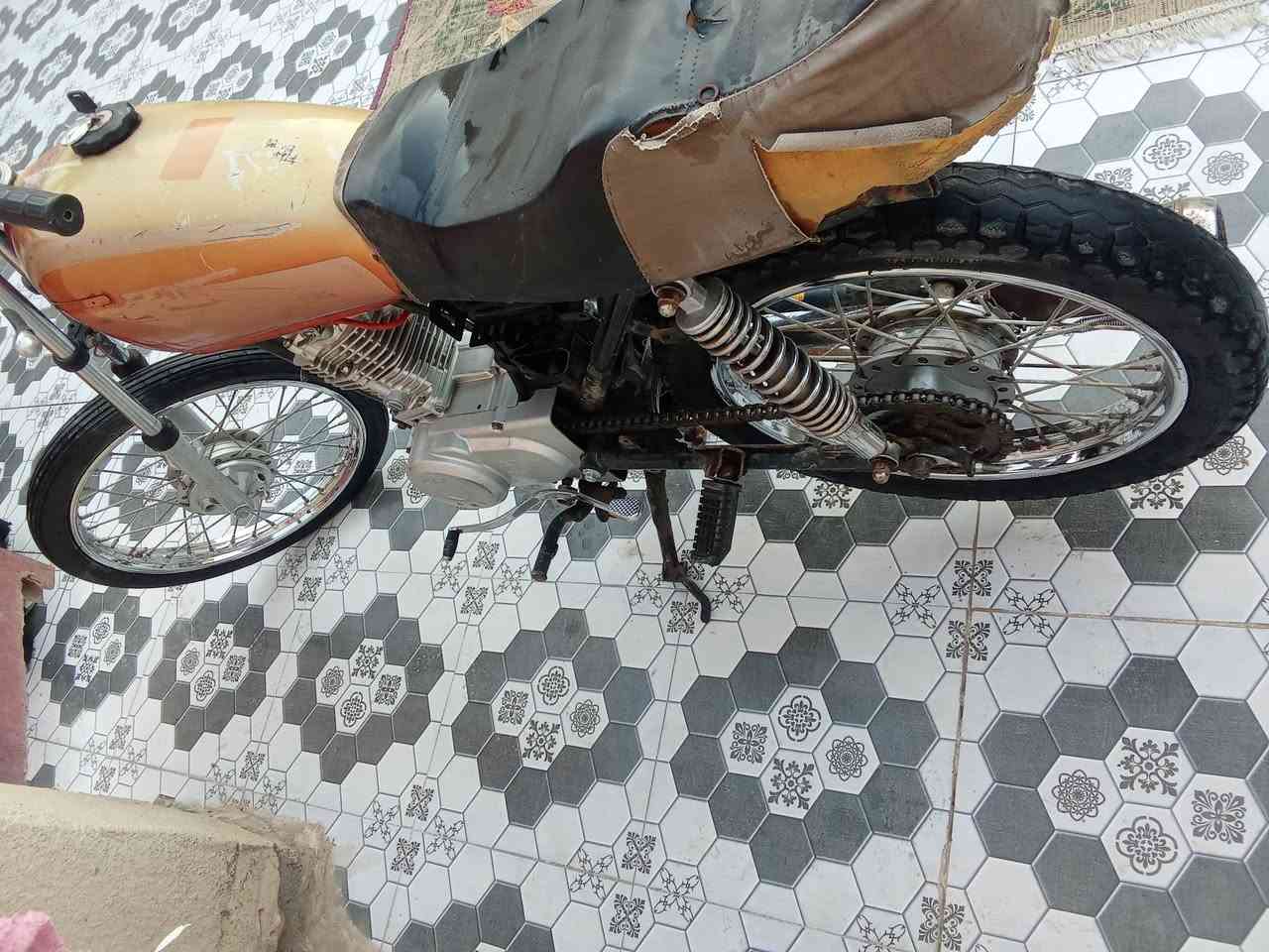 السلام عليكم دراجه للبيع جديده كلك كلك سعرها 450 عنوان ناصريه مركز
***********
