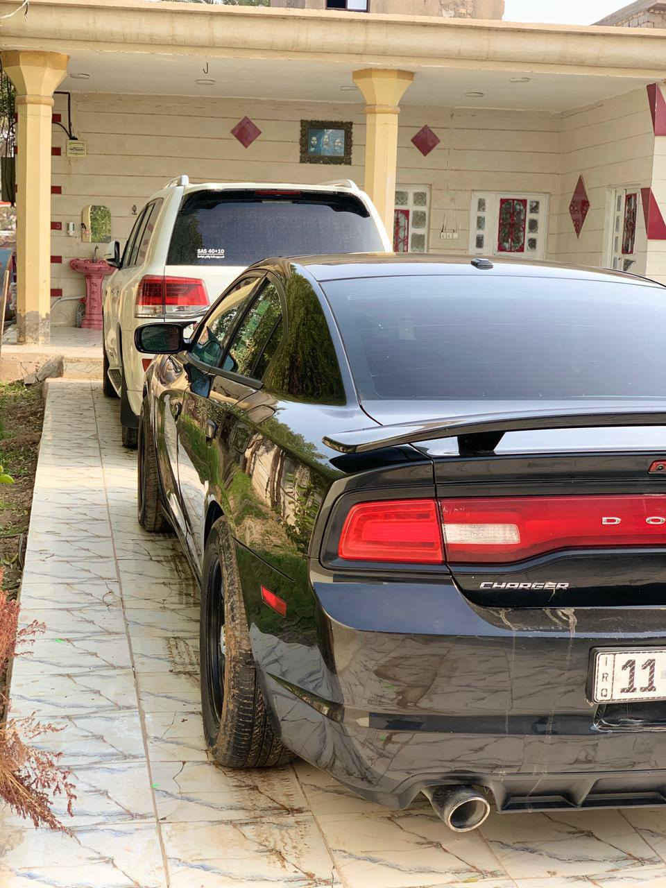 جارجر 2013 SXTبلاس فول الفول حادث جاملغ وبنيد بدون داخل وهنا بيها قطعه كلير  السياره جديده وجاهزه
.فتحه
.شاشه كبيره 
.تشغيل عن بعد 
.كير طياره
.مكينه 3600 
.كشنات حضن وكهرباء
.تدفئه تبريد كشنات
.شفتات ستيرن
.سستم صوت الباين 
.زنون عالي ناصي نهار 
.مري قلاب
.ويل 18بوليسي 
السياره جديده وجاهزه مابيها نقص برغي السعر 137وبيها مجال بسيط مكاني كربلاء ***********
