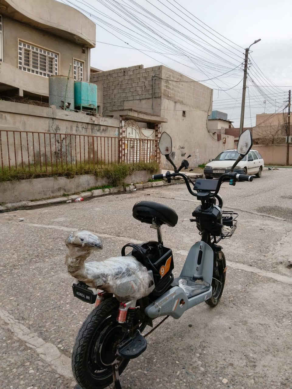 ***********
***********
