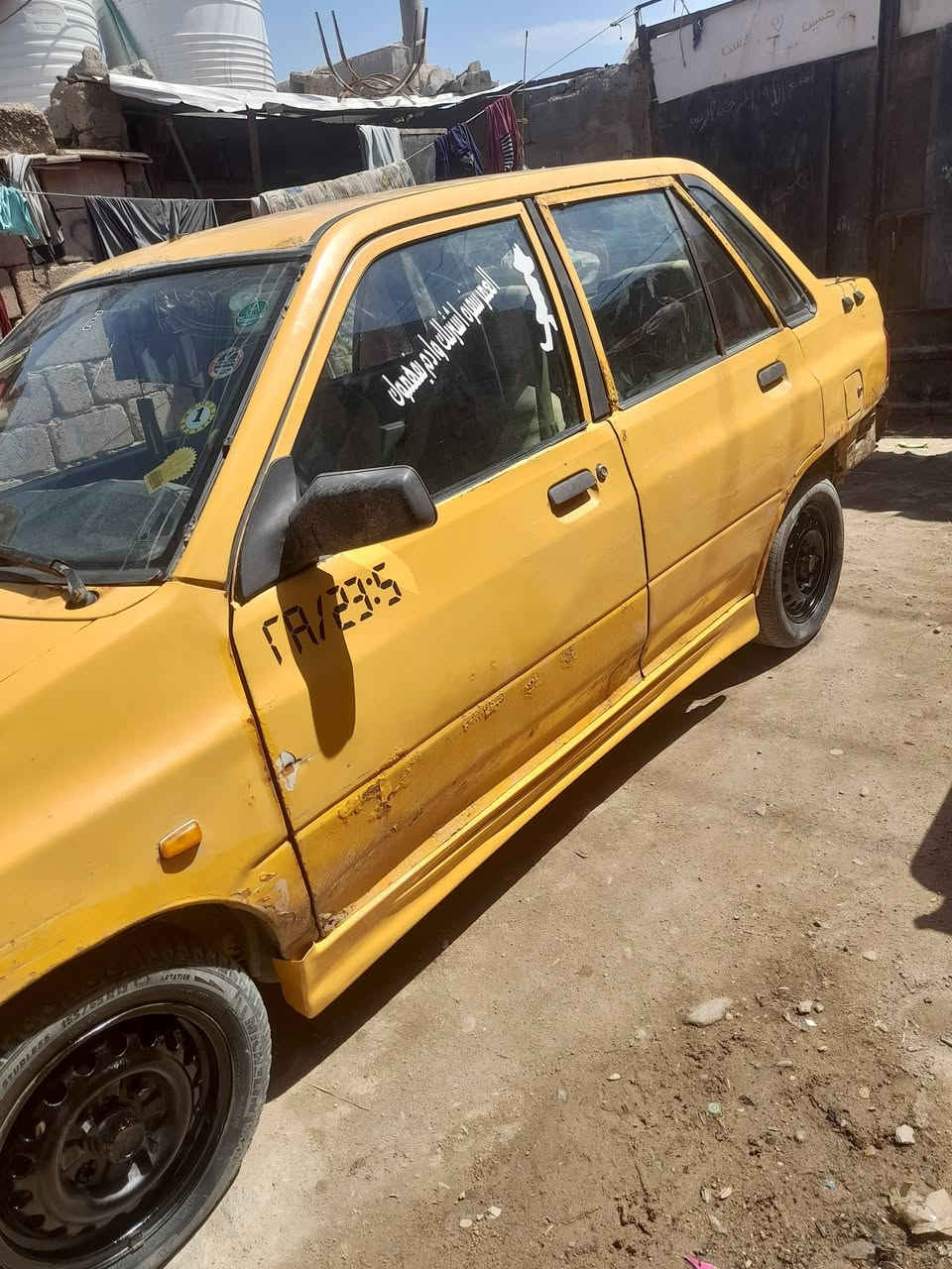 سايبة ٢٠١٢ ابيع كوم حديد بس اوديك الراعيها بأبو الخصيب سيارة كلها شغالة بس  الكير الرابع يفلت مكينه نضيفة *********** السعر 10ورقات
