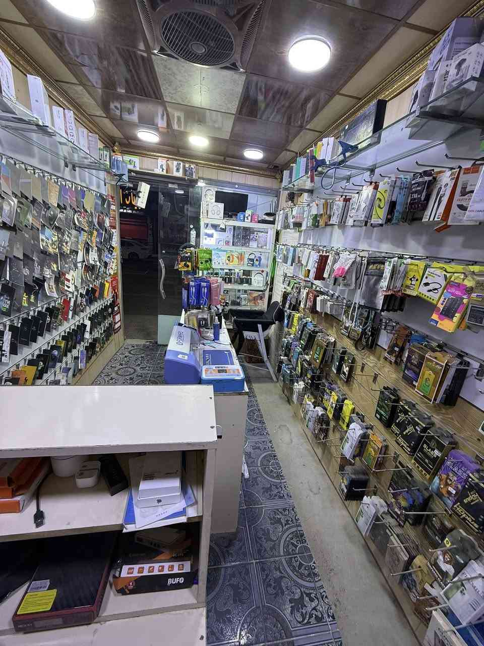 للبيع – محل كسسوارات موبايل جاهز للشغل مع جميع الغرض
📍 الموقع: خانقين / شارع أطباء / مقابل أرام للتجهيزات العسكرية
🏠 المساحة: (العرض 2:30 و الطول 4:50)
📦 المميزات:
 1• مجهز بالكامل للشغل
 2• جميع الرفوف والديكور موجود
 3• جميع الكسسوارات والغراض موجودة
 4• مناسب لجميع أنواع بيع الكسسوارات والموبايلات
💰 السعر: يرجى الاتصال أو إرسال رسالة على الخاص
📞 للتواصل: ***********
