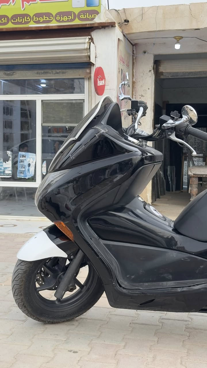 فورزه0.10
ماشية 31

دراجه كلش حلوه ما ناقصه اي شي. 

عنوان ناصريه 

السعر  مليون و650

للستفسار

‭0786 589 2003‬
