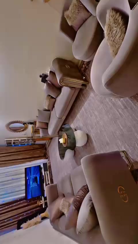 التخم ماخذيه بمليون ونص اريده ب ٧٥٠
ميز البلازما ب ٦٥ والباقيات انباعن


**إذا كنت صاحب هذا الإعلان وتريد حذفه لأي سبب، رجاءا أرسل رسالة إلى الدعم الفني**