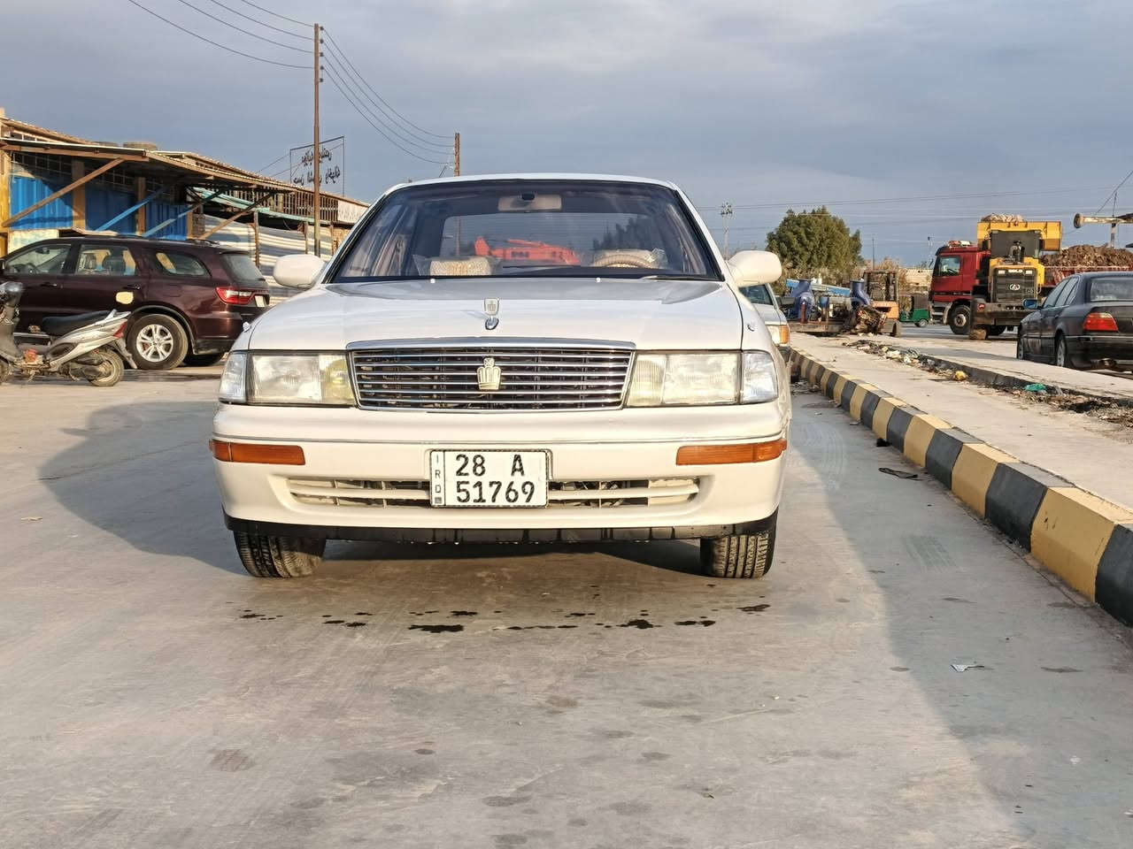 السلام عليكم بطه لون أبيض لولوي موديل 1991 أرقام جديده رقم نجف سنويه 2030 بسمي سياره مكفوله اصوليات وعيب شرعي وشاصي مصبوغ عام جماليه مكفوله من الضرب القوية طخه بسيطه ببه با هلال مكينه كير حداديه خير من الله تبريد شغال ربل قماره جديد دشبول جديد كشات حلوه وجديه شاشه شغال وكامره الفيديو موضح كلشي موجود با منشور السعر 65 مكان ناصرية رفاعي رقم التلفون *********** بي واتساب
