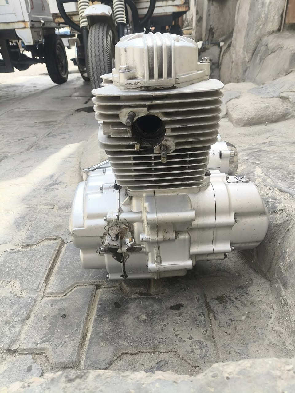 سلام عليكم مكينه مديل 20شغاله وناعمه وحلوه السعر 100مفتوحه بوشه وبستم والشراي يدلل المكان ناصريه حي الشهداء وهاذه رقمي ***********
