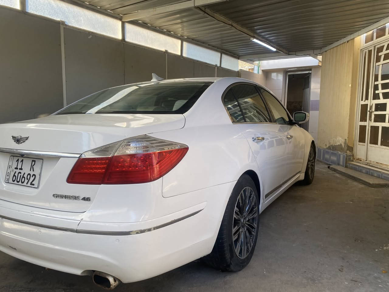 السلام عليكم جنسسز للبيع مديل 2011 فول مواصفات مصبوغه حزام وبيها جاملغ امامي نواقصها صدر وصونده مالتبريد وغاز باسمي رقم بغداد مشروع وطني واي ستفسار اتصل بهاذا الرقم *********** السعر 85 وبيها مجال
