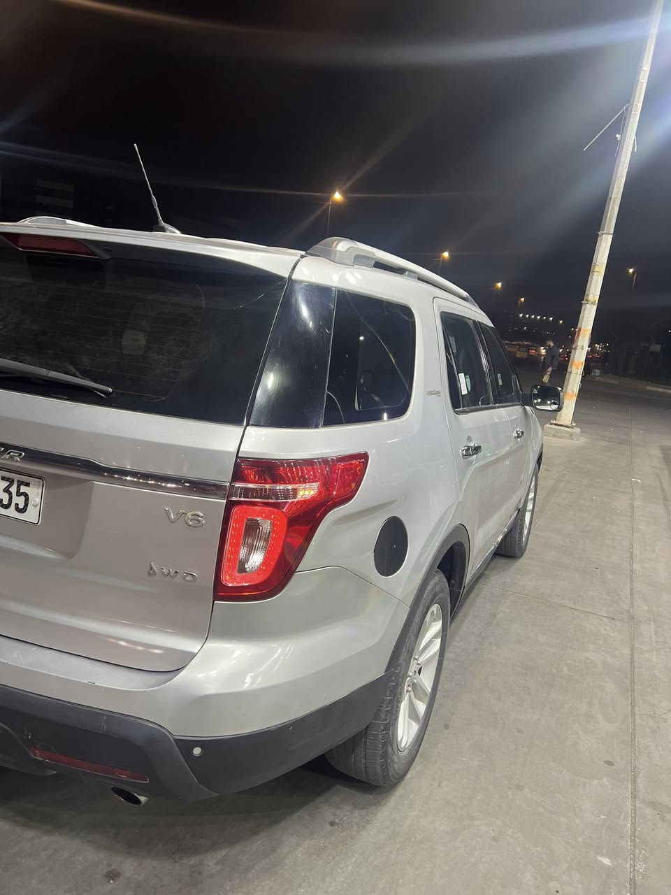 اللهم صلى على محمد وال محمد
فور اكس بلور
موديل ٢٠١٣
جلد
بصمة
شاشة
كامره دواره
حساسات
كشنات تدفئة تبريد
وباقي المواصفات معروفة
بيها قطعتين صب
السعر
١٣٠٠
بغداد البلديات
***********
