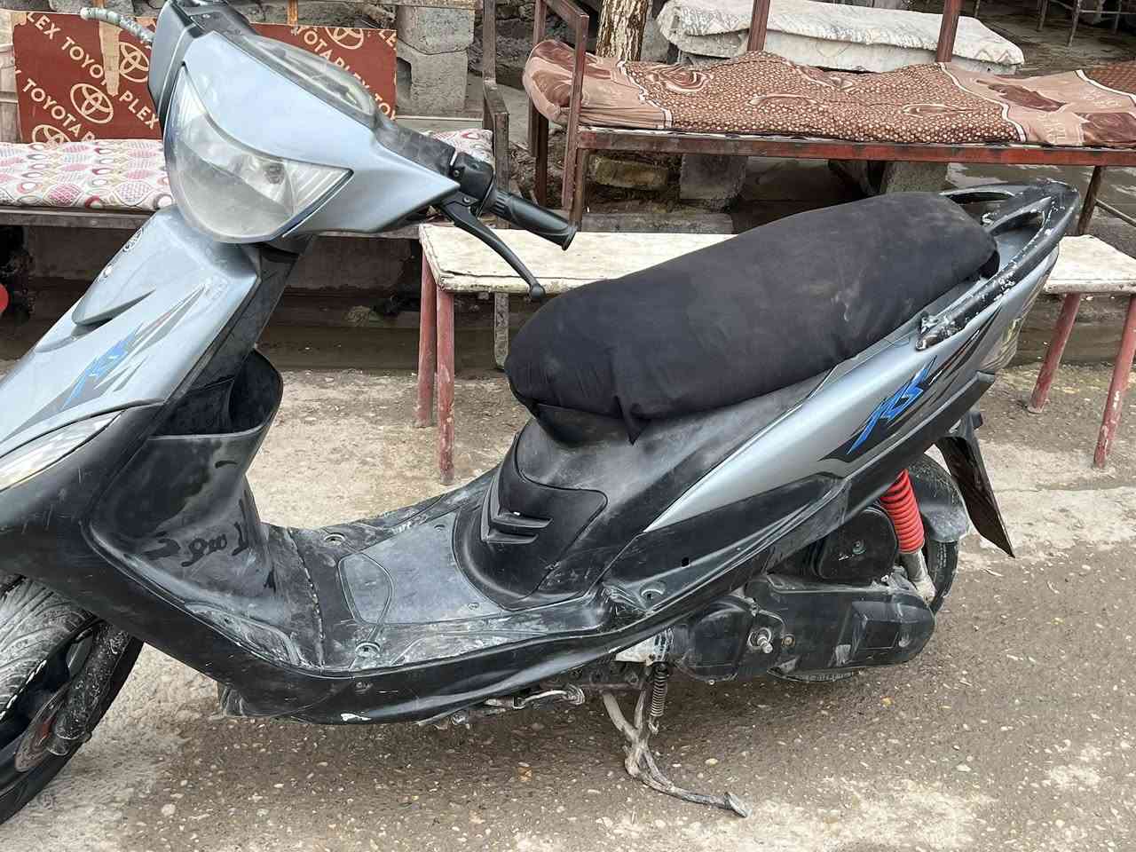 سلام عليكم لبيع ماكس عدله مصارلها هواي نازله رمبه درجه خير من الله شلعه او معدل اشير كلوبات كامله اي نقص مابيها بوشه٤٩مكان ديالى بعقوبه ***********
