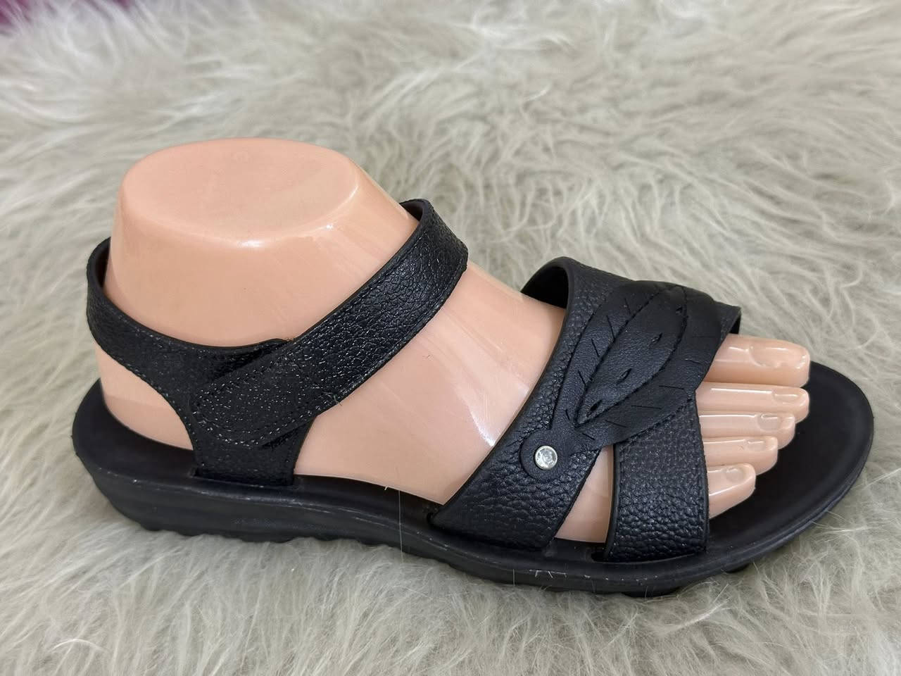 تخفيضات تخفيضات تخفيضات
سعر الدرزن 18000 الف 
جملة فقط جملة فقط 
للتواصل واتساب ***********
