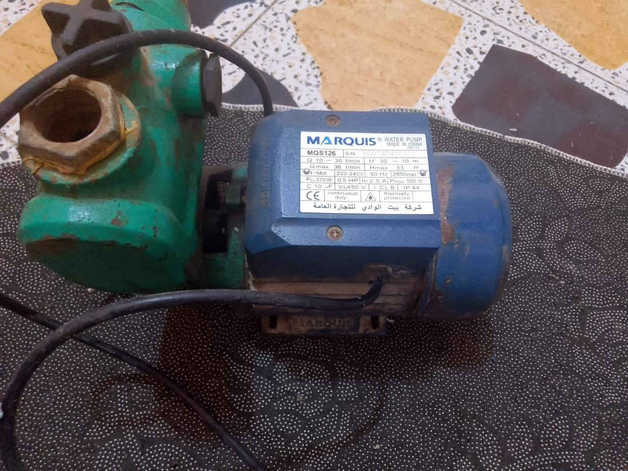 طباخ كهربائي شغال جديد 
وماطور بيت وادي هم شغال شرط 
مكاني سوق الشيوخ حي الشهداء 
ماطور 30
طباخ 20
***********
