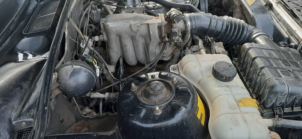 السلام عليكم 
برنس فراش موديل 97 باسمي اوتو تبريد شغال محرك وكير نظيفات الكهربائيات كلها شغالة لا تنقيص ولا تبخير السعر 34 وبيها مجال مكاني بغداد شاطئ التاجي 
***********
 *********** واتساب
