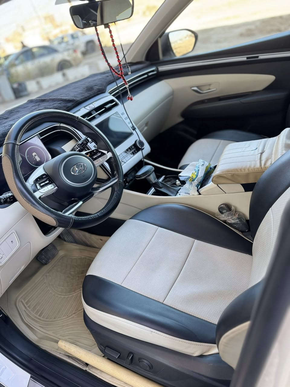 هونداي توسان موديل 2024 خليجي 
ماشيه 28 الف 
رقم بغداد باسمي 
سيارة مكفوله كفاله عامه 
عنواني ابوغريب شارع الزيتون مجاور البدور 
***********
***********
